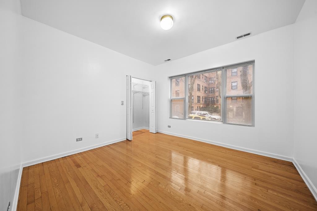 6501 N Greenview Avenue Unit: 1