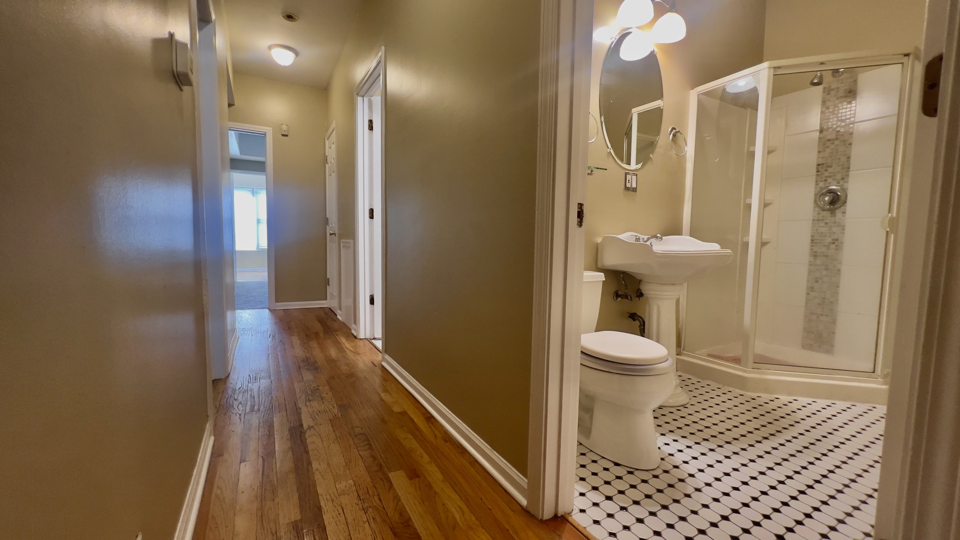 7221 S Euclid Avenue Unit: 1A