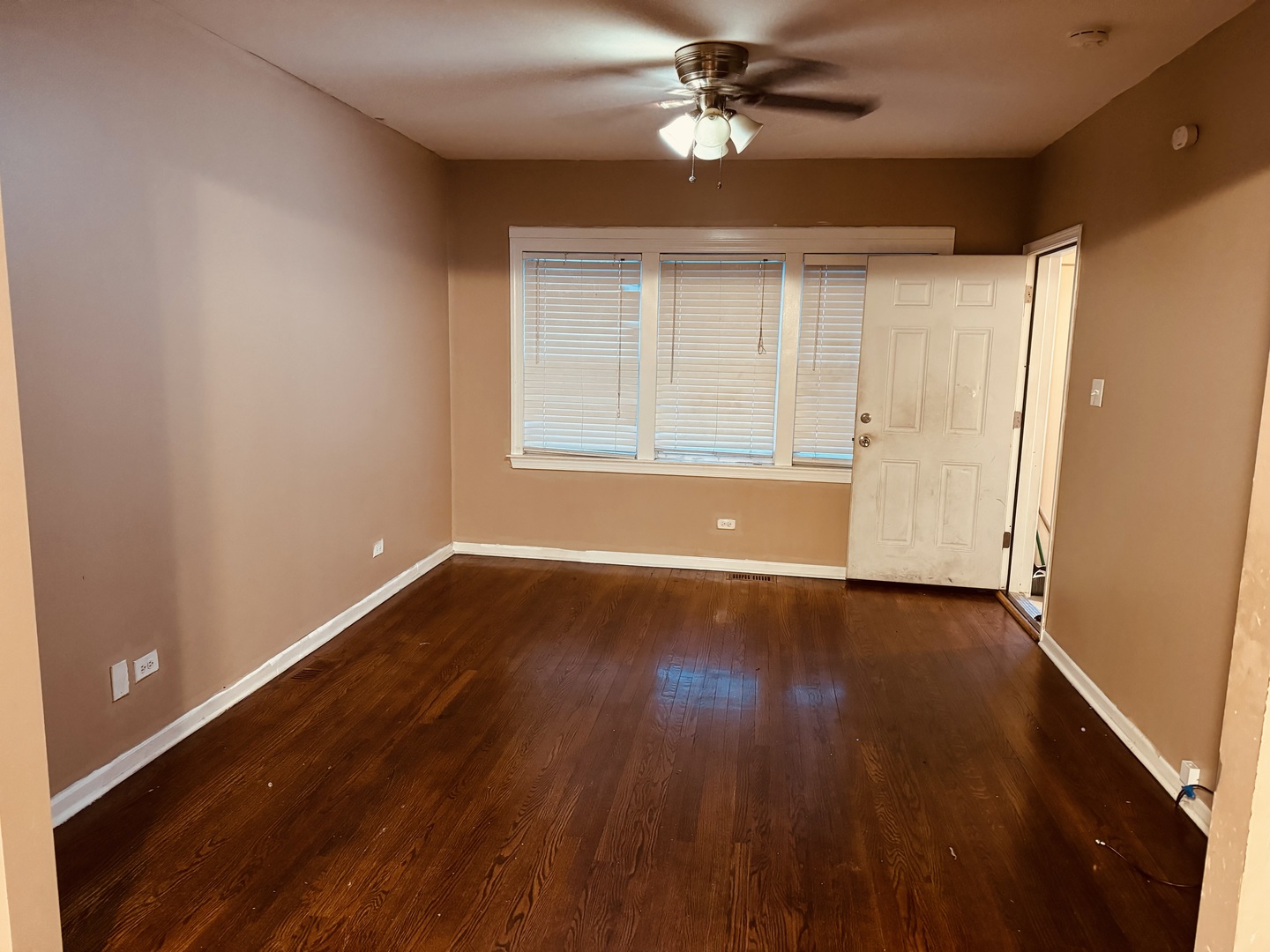 13845 S Dearborn Street