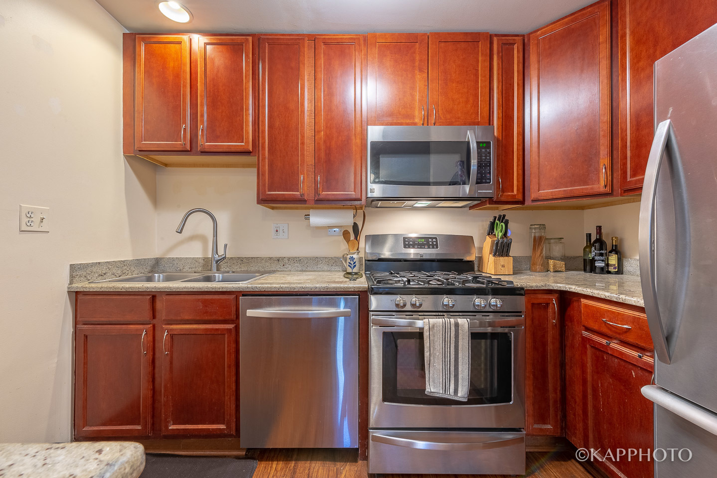 127 S Oakley Boulevard Unit: G