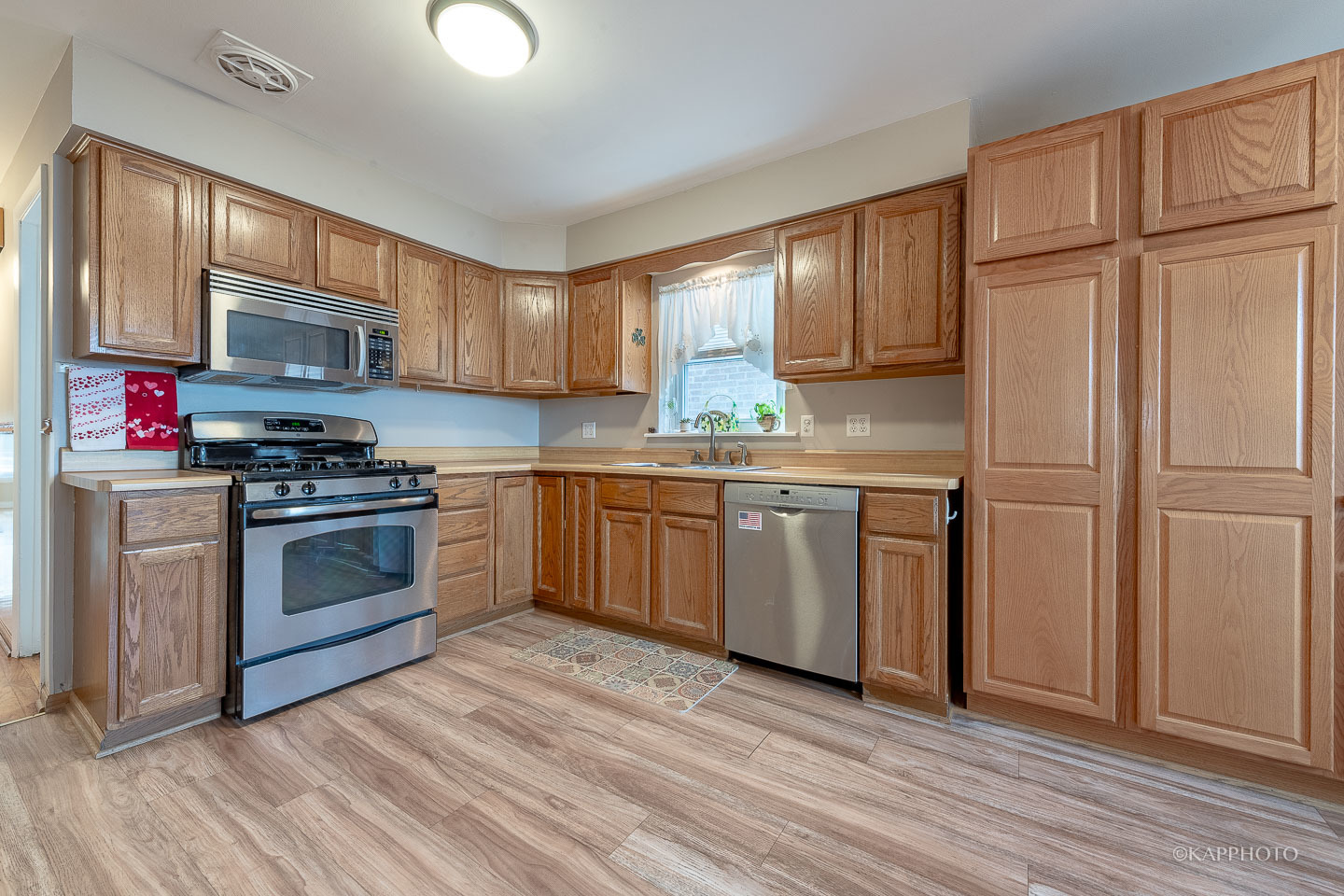 614 W 43rd Street