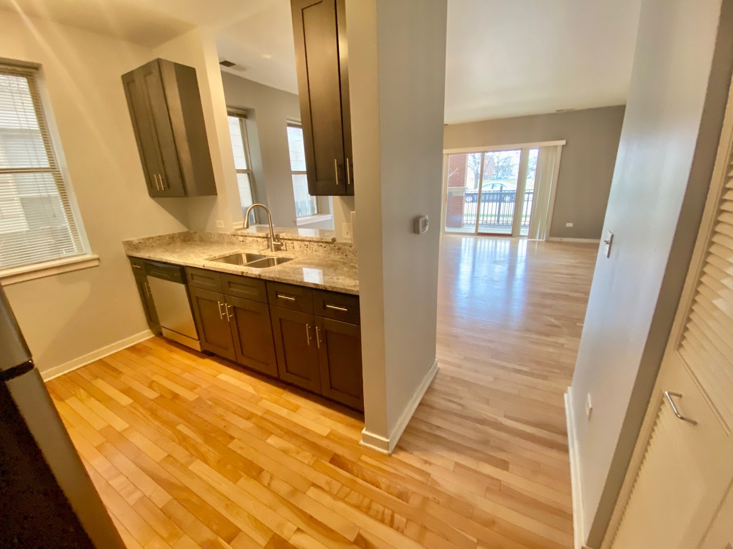 907 S Lytle Street Unit: 101