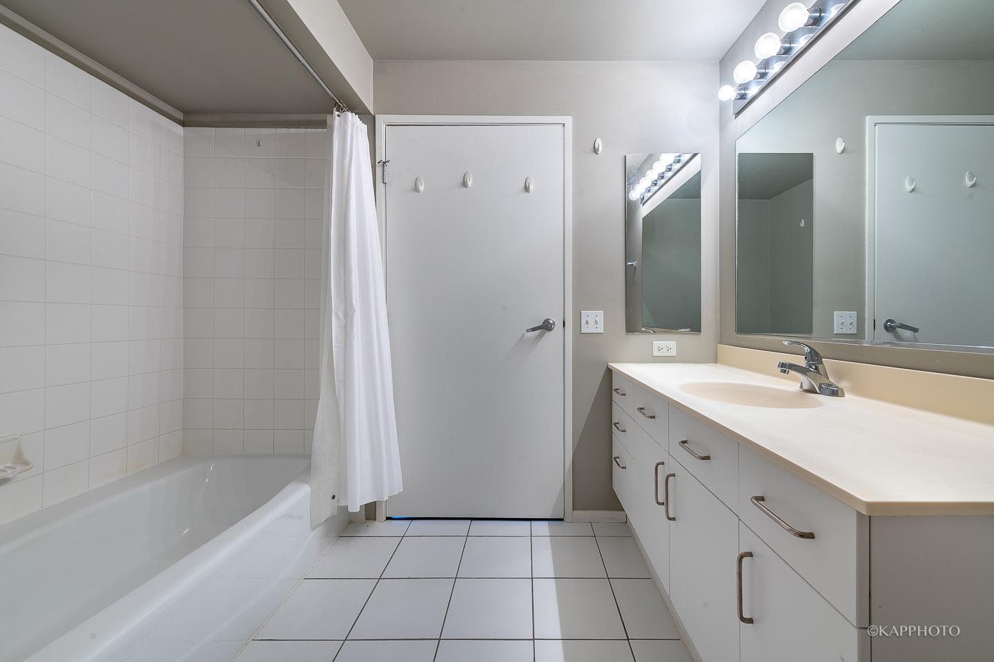 1720 Maple Avenue Unit: 2760