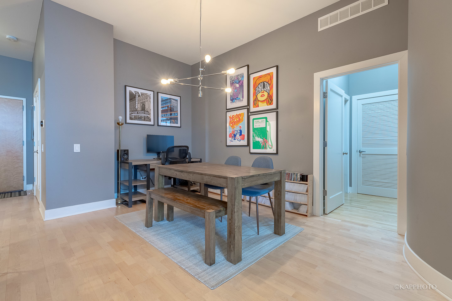 725 N ABERDEEN Street Unit: 303