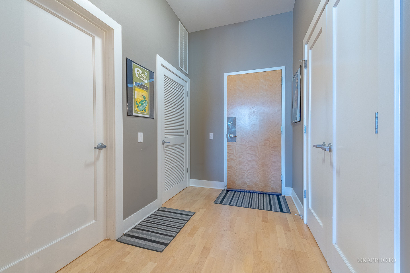 725 N ABERDEEN Street Unit: 303