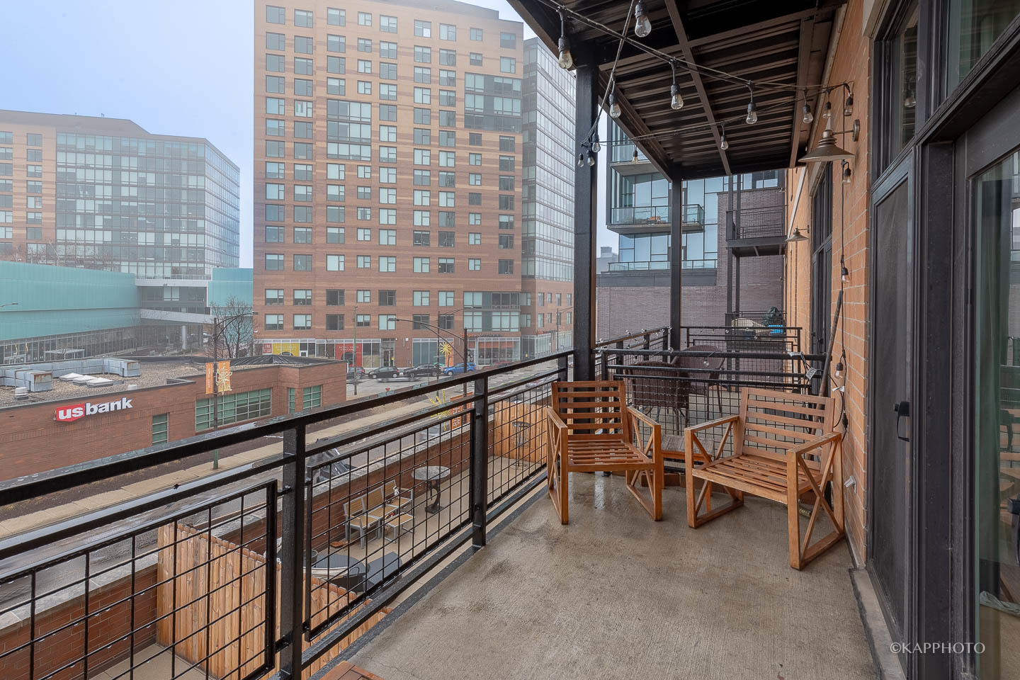 725 N ABERDEEN Street Unit: 303