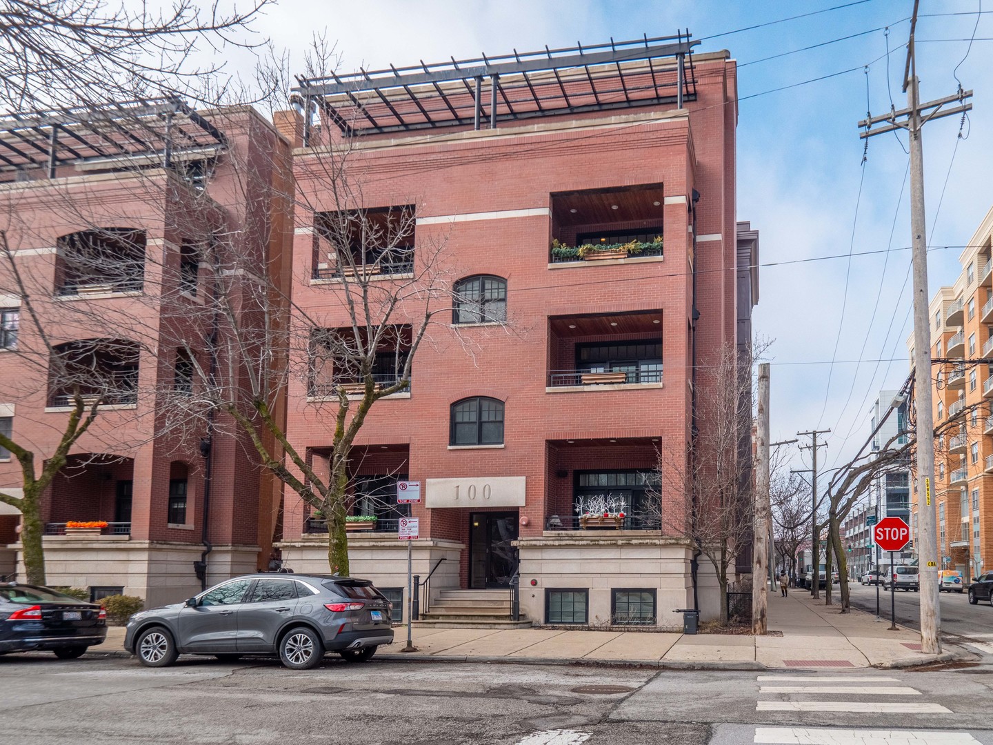 100 S Sangamon Street Unit: 4S