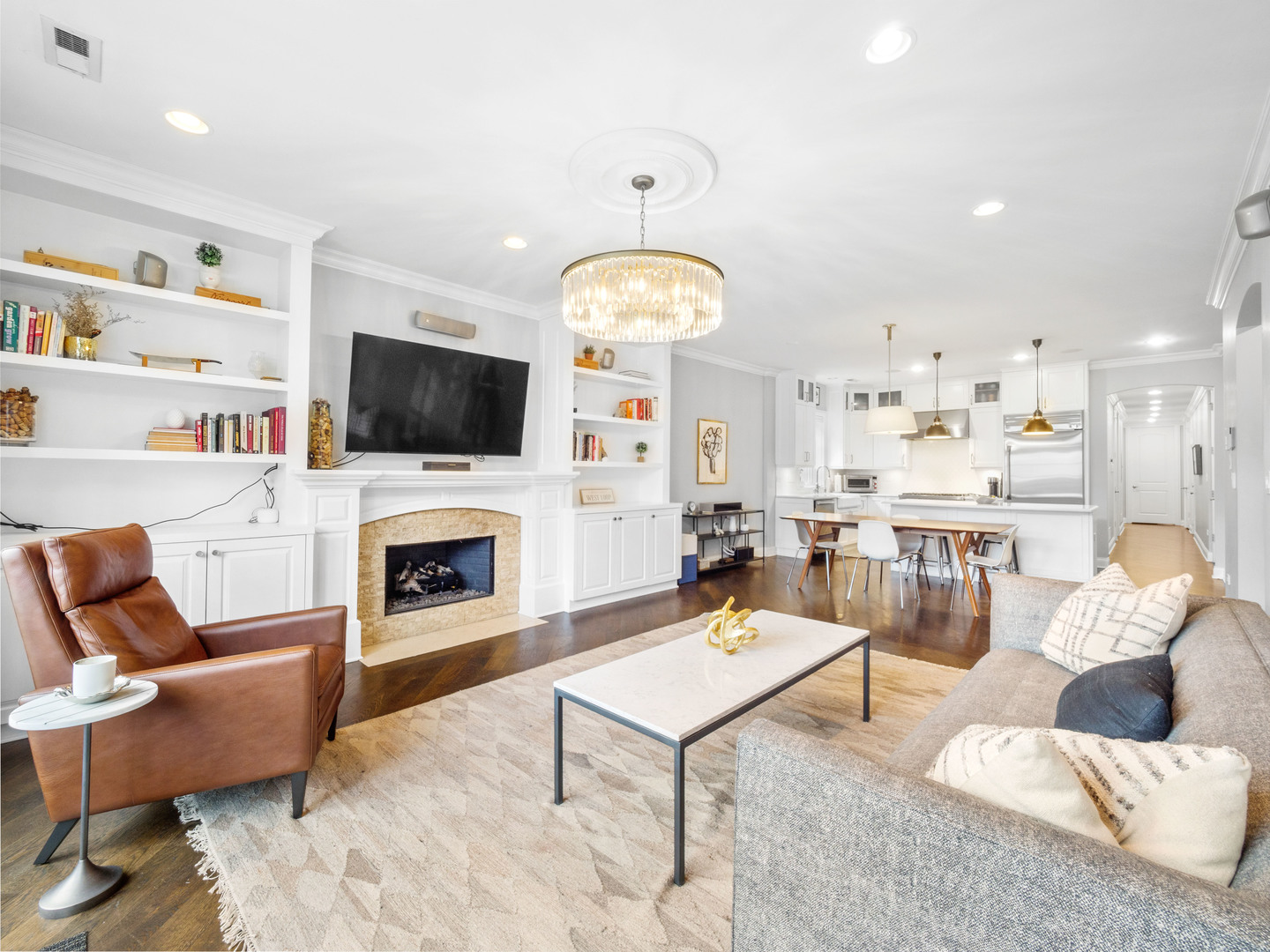 100 S Sangamon Street Unit: 4S