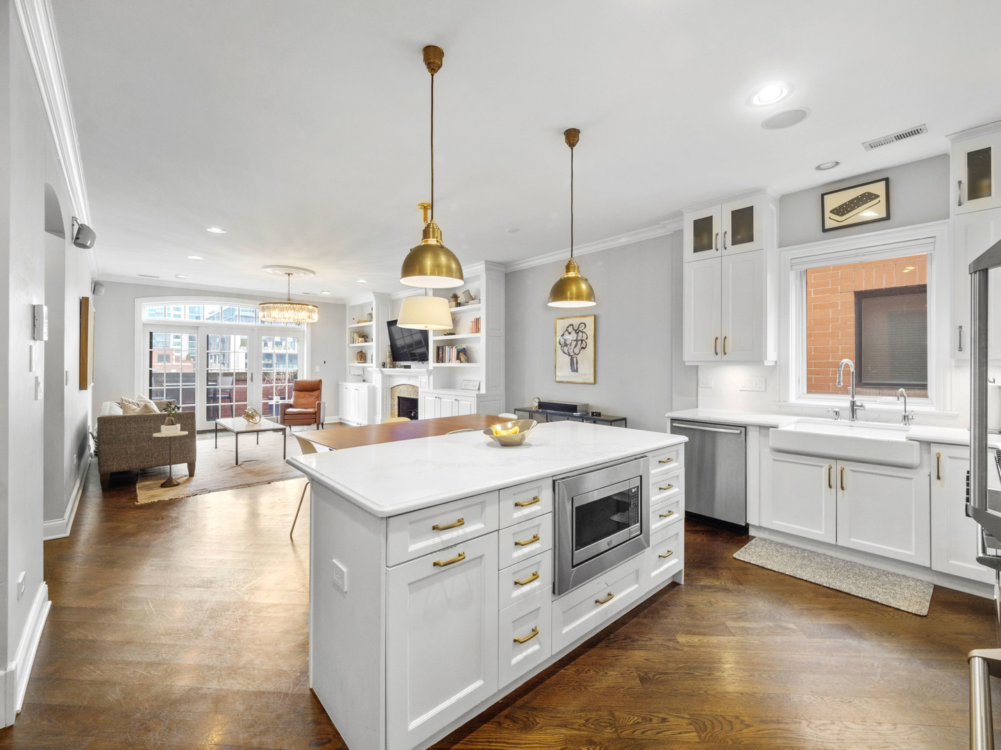 100 S Sangamon Street Unit: 4S