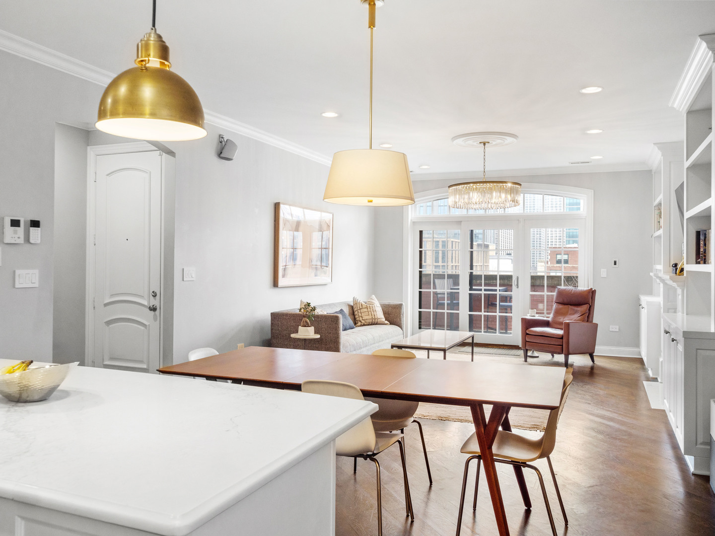 100 S Sangamon Street Unit: 4S