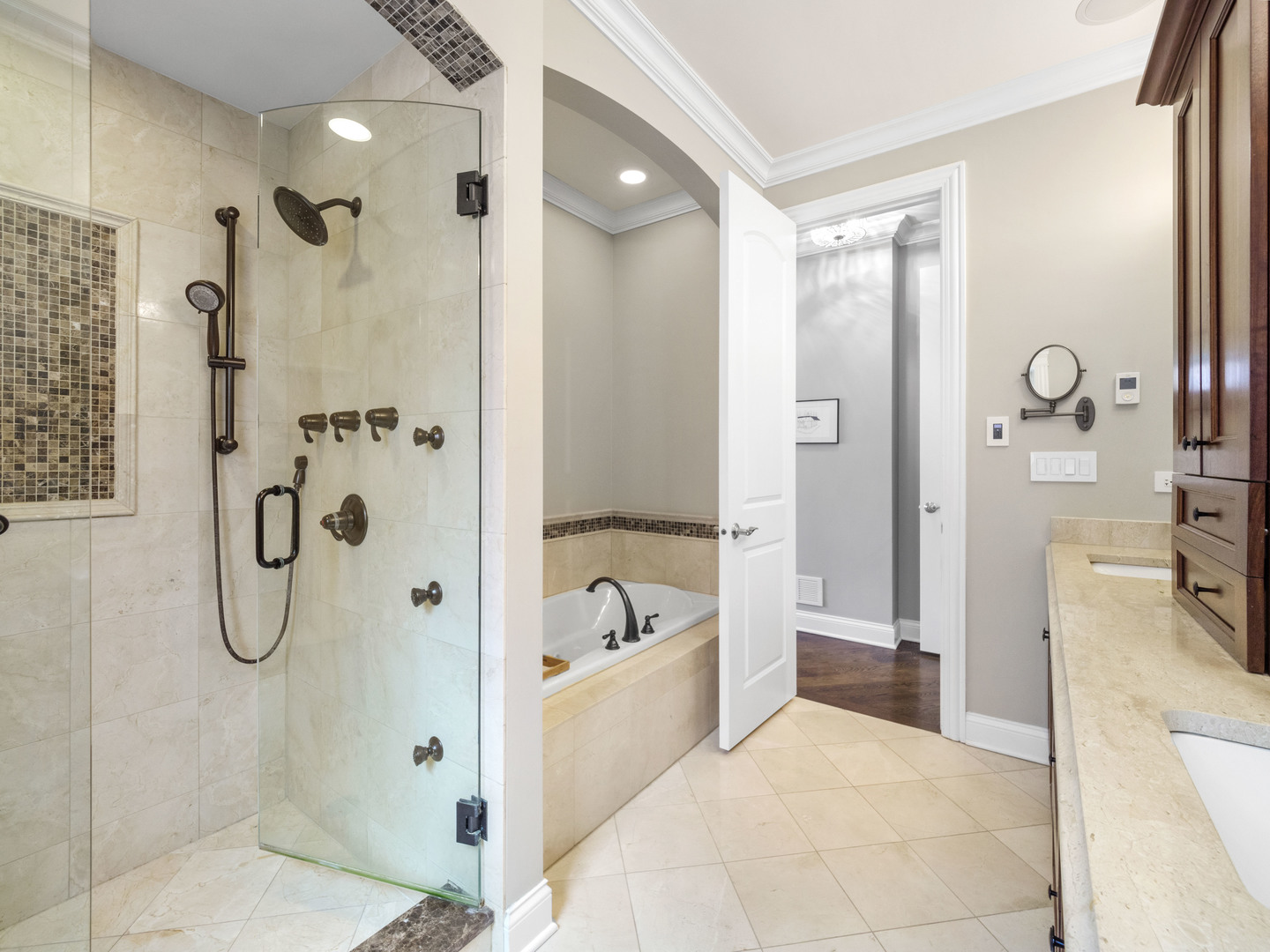 100 S Sangamon Street Unit: 4S