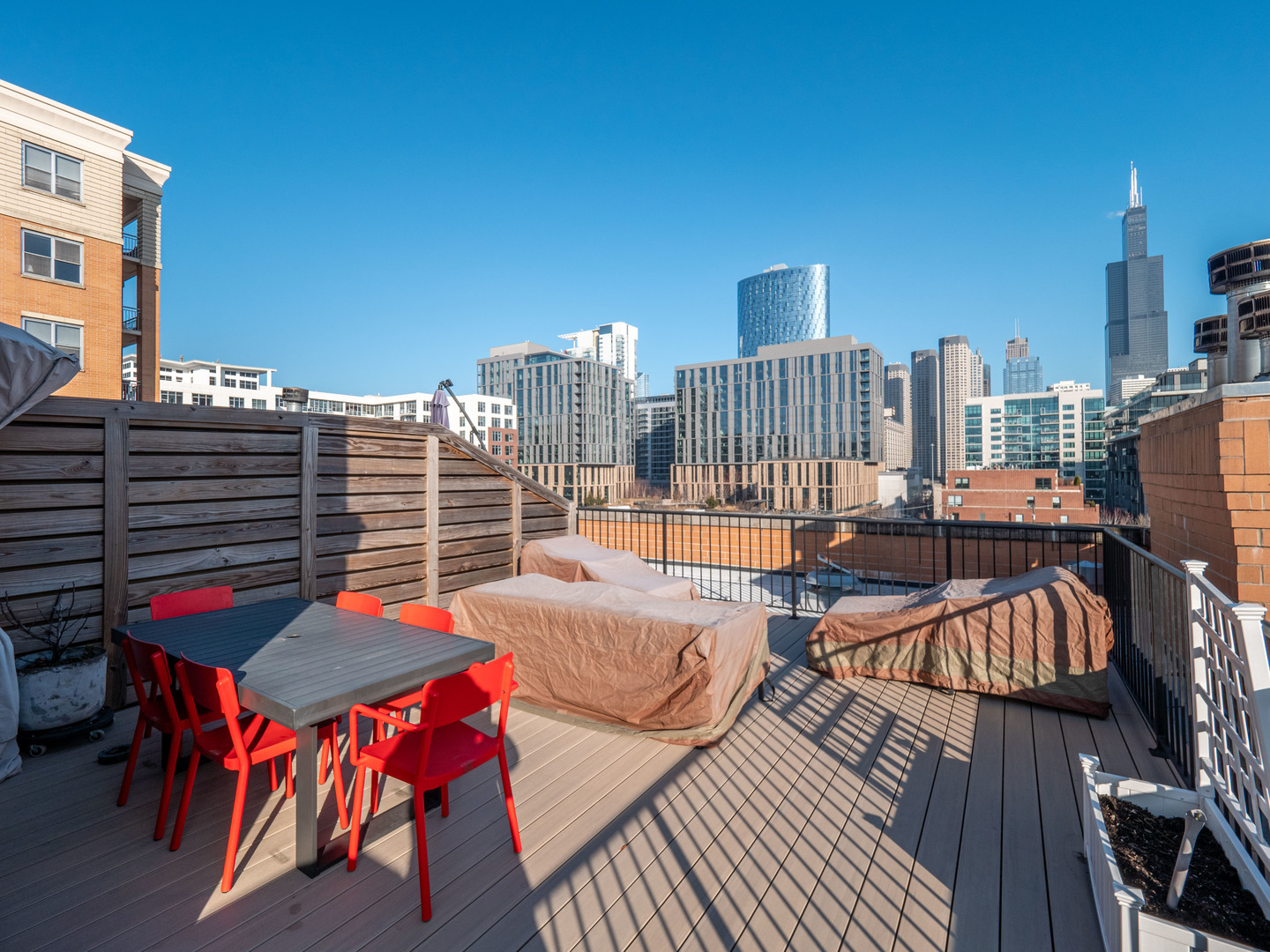 100 S Sangamon Street Unit: 4S