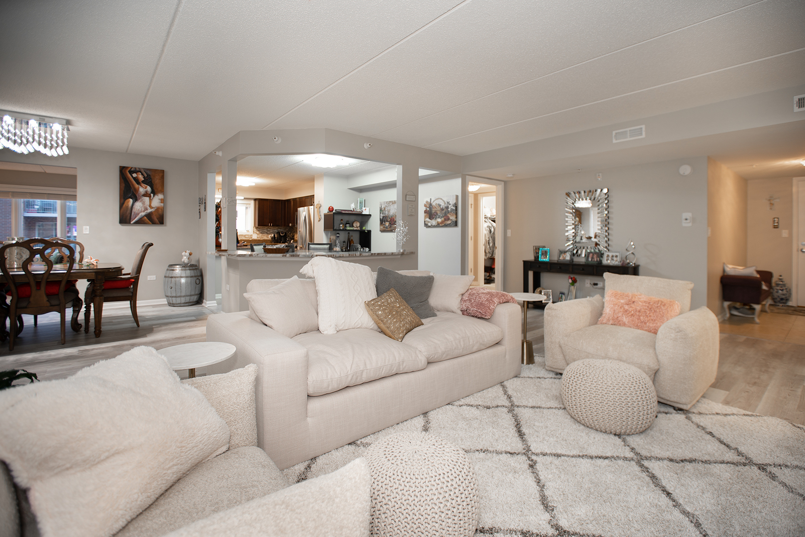 370 S Western Avenue Unit: 503