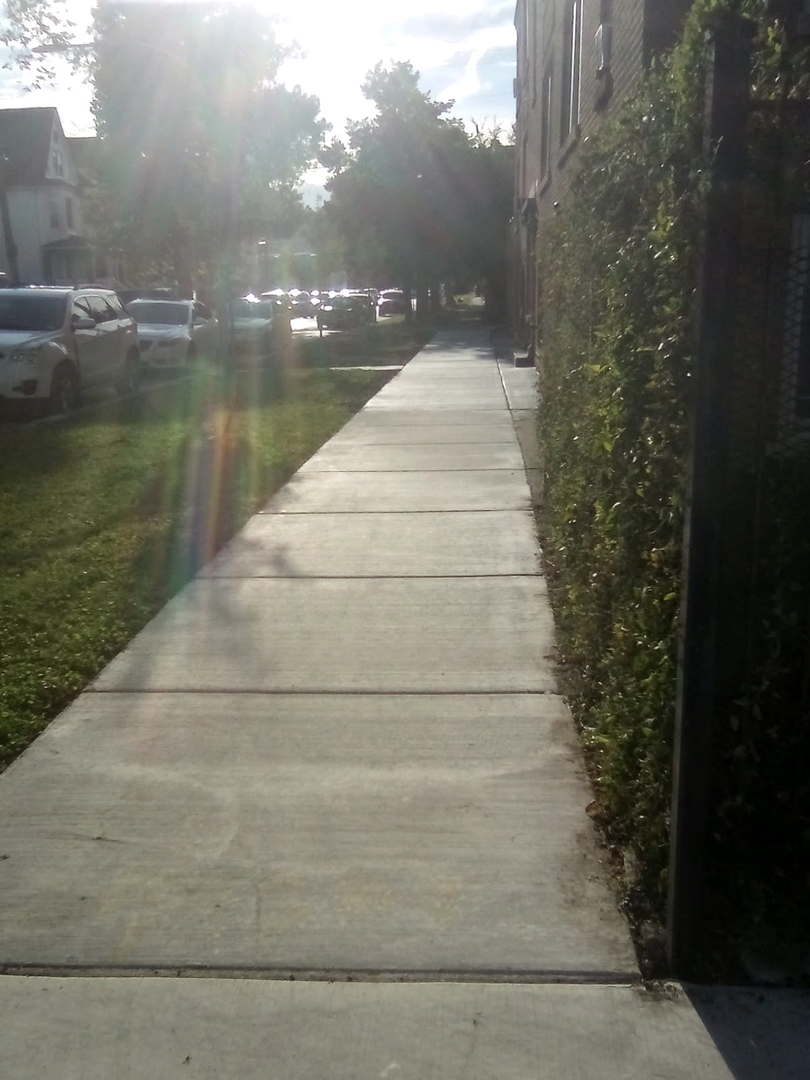 600 N Laramie Avenue