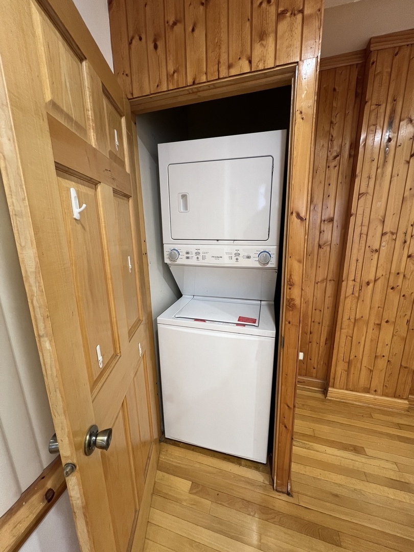 1613 W Superior Street Unit: 1