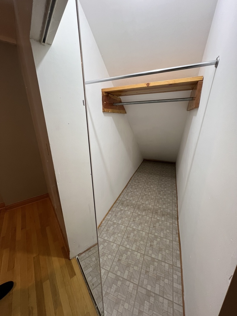 1613 W Superior Street Unit: 1