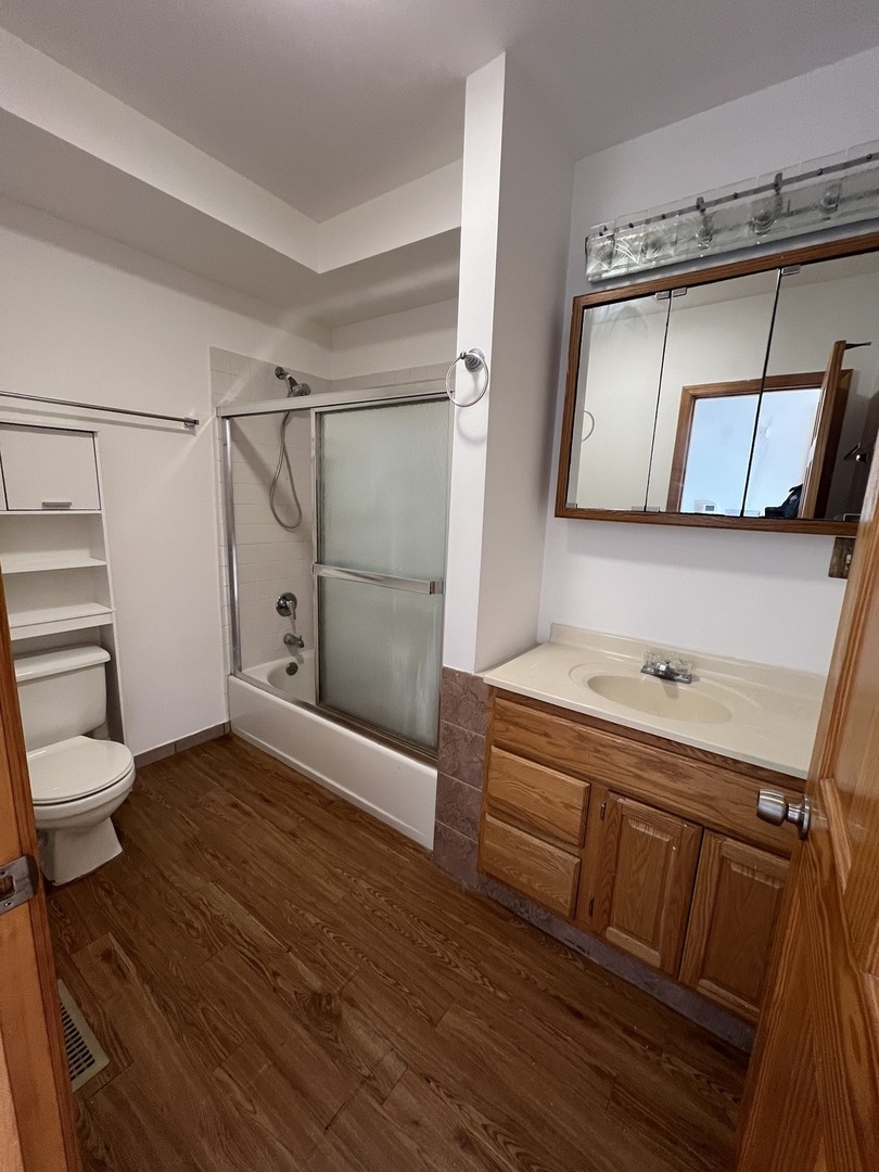 1613 W Superior Street Unit: 1
