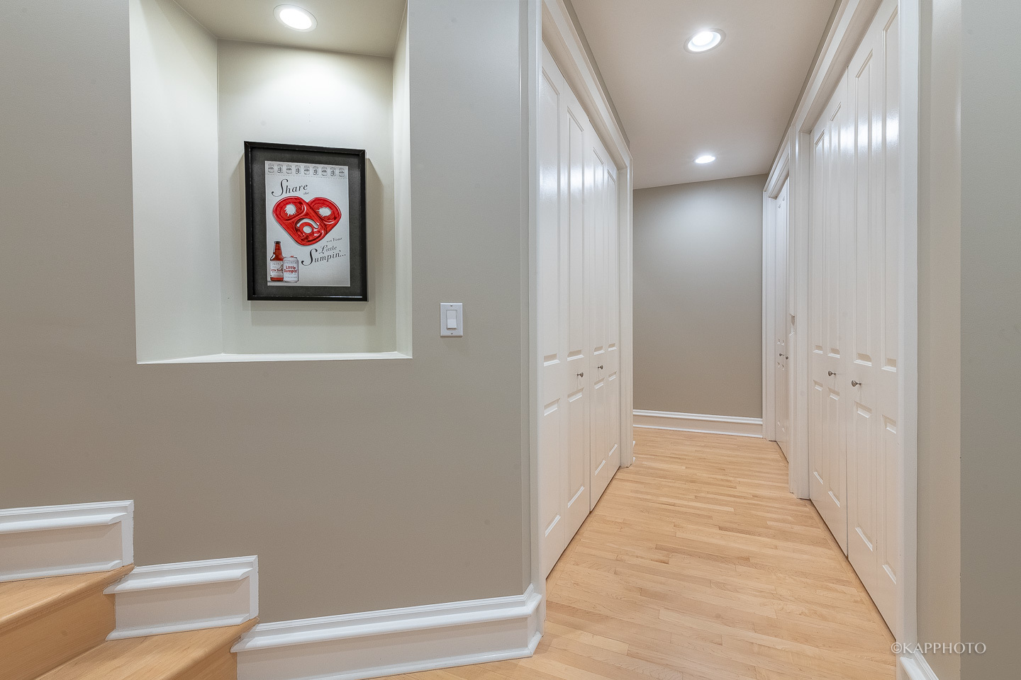 319 W ERIE Street Unit: 2E