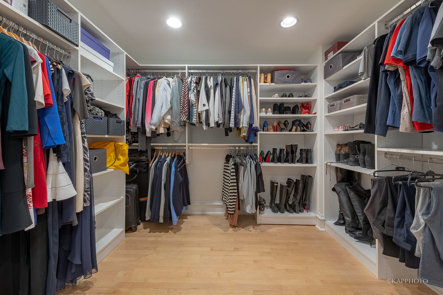 319 W ERIE Street Unit: 2E