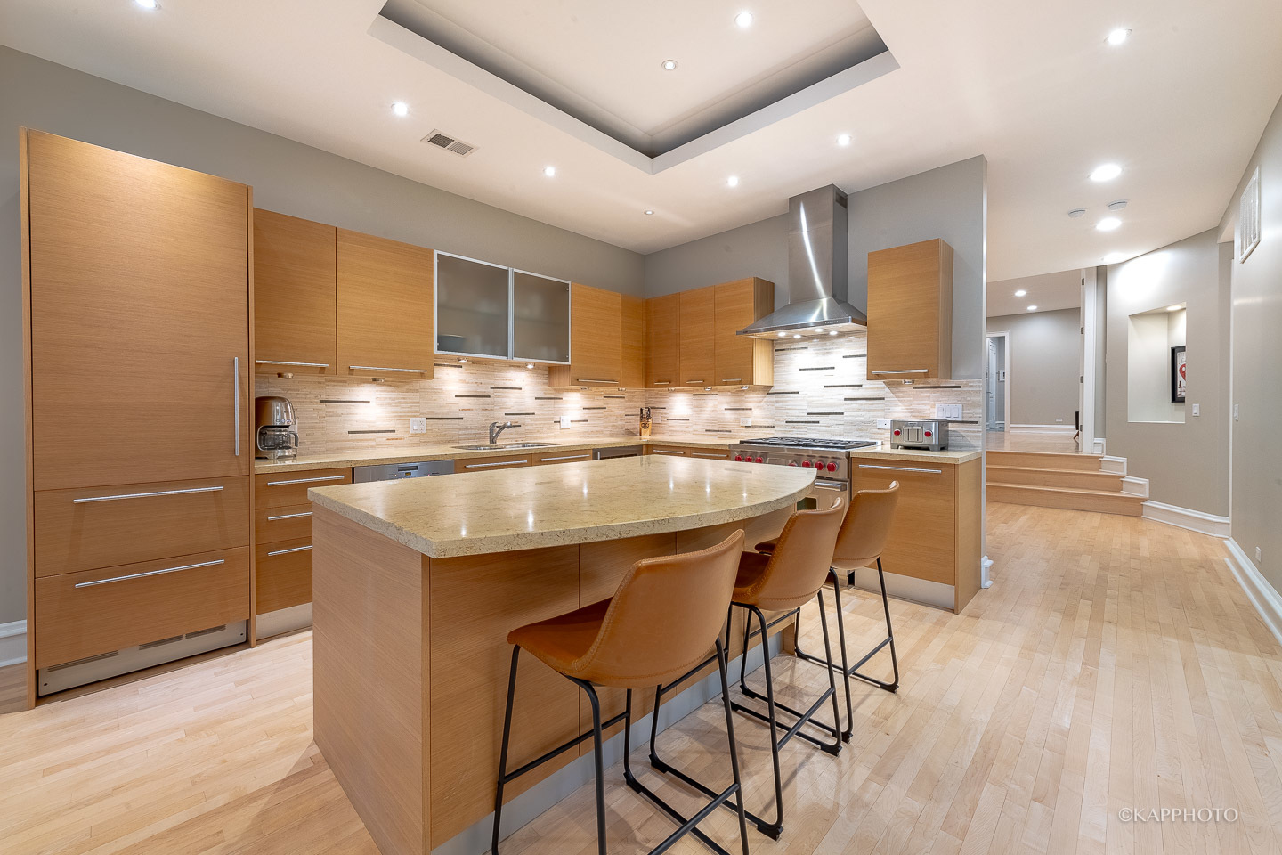 319 W ERIE Street Unit: 2E