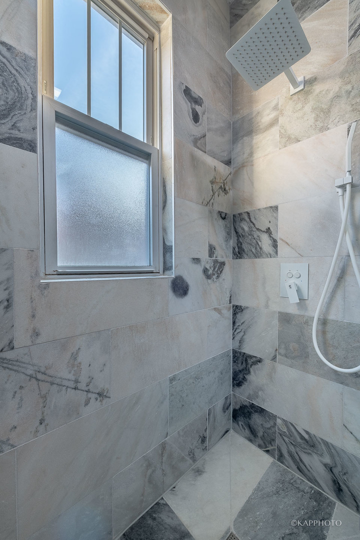 2828 S Wallace Street Unit: 3F