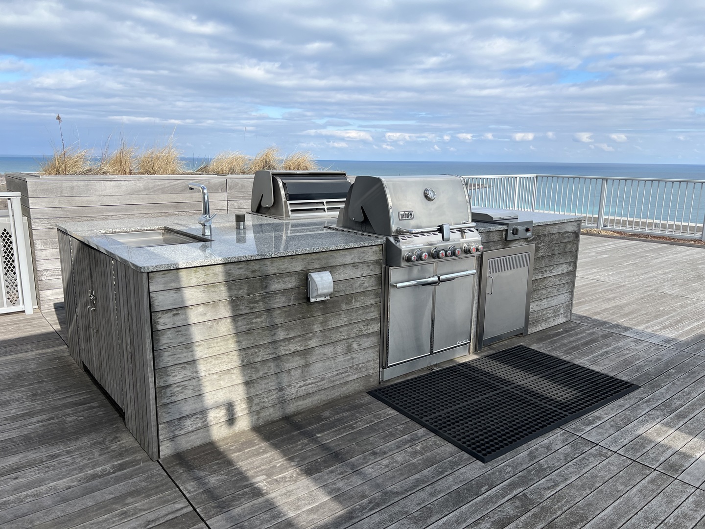 3900 N Lake Shore Drive Unit: 7G