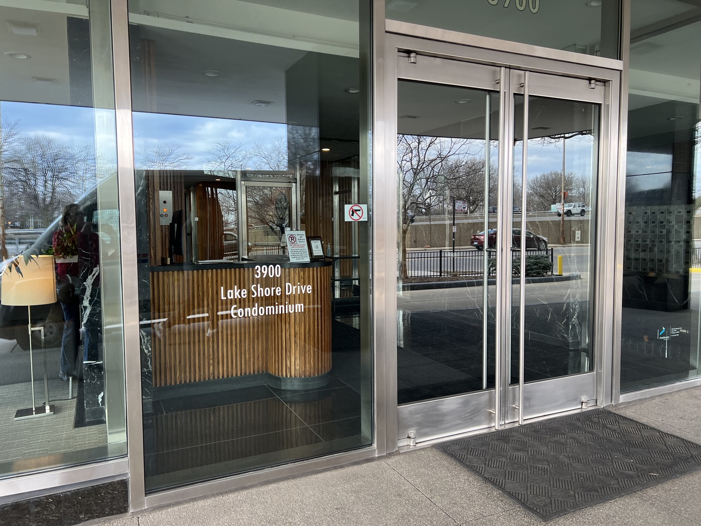 3900 N Lake Shore Drive Unit: 7G