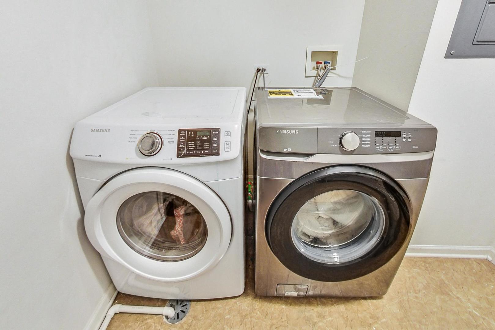 0S099 Lee Court Unit: 206