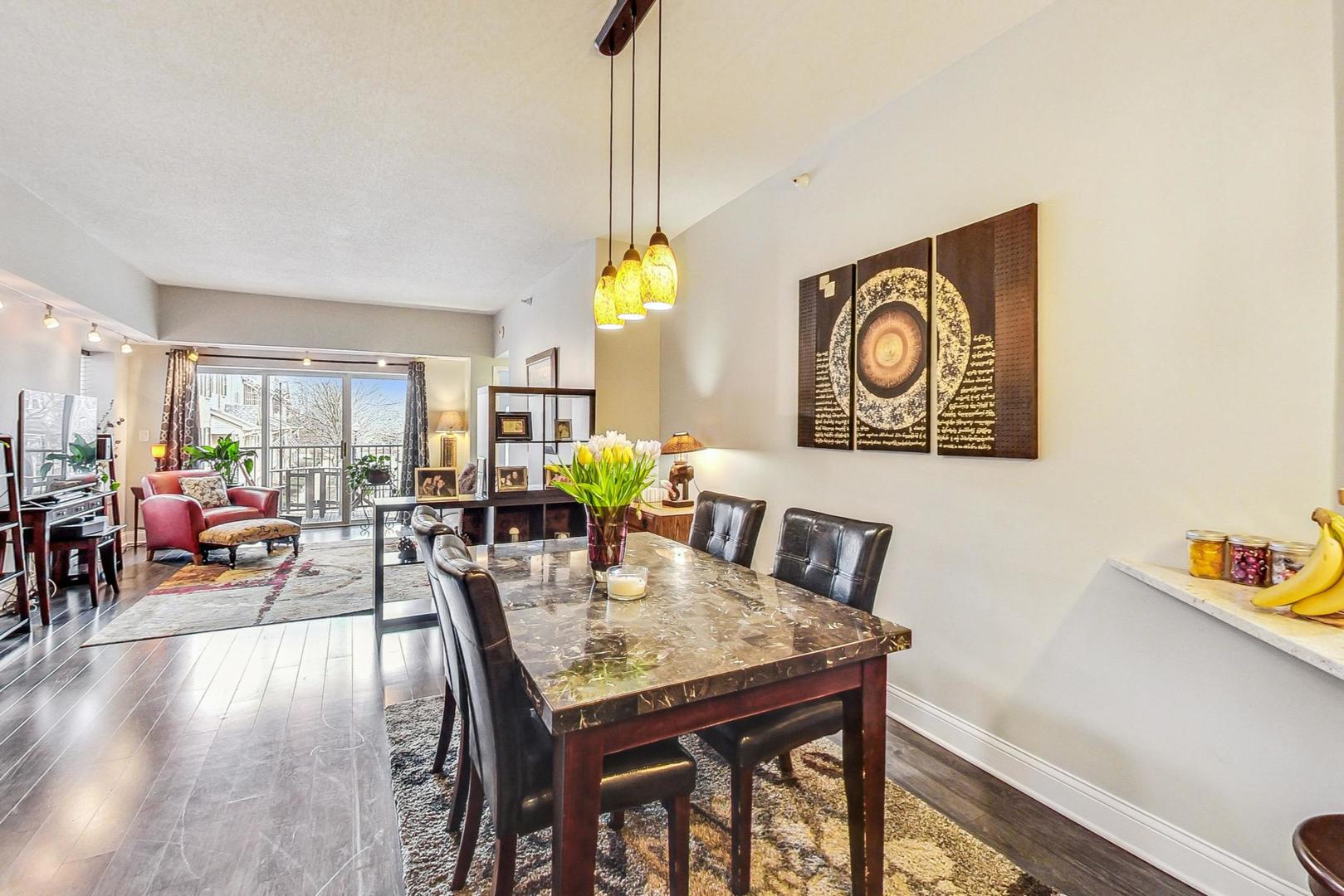 0S099 Lee Court Unit: 206