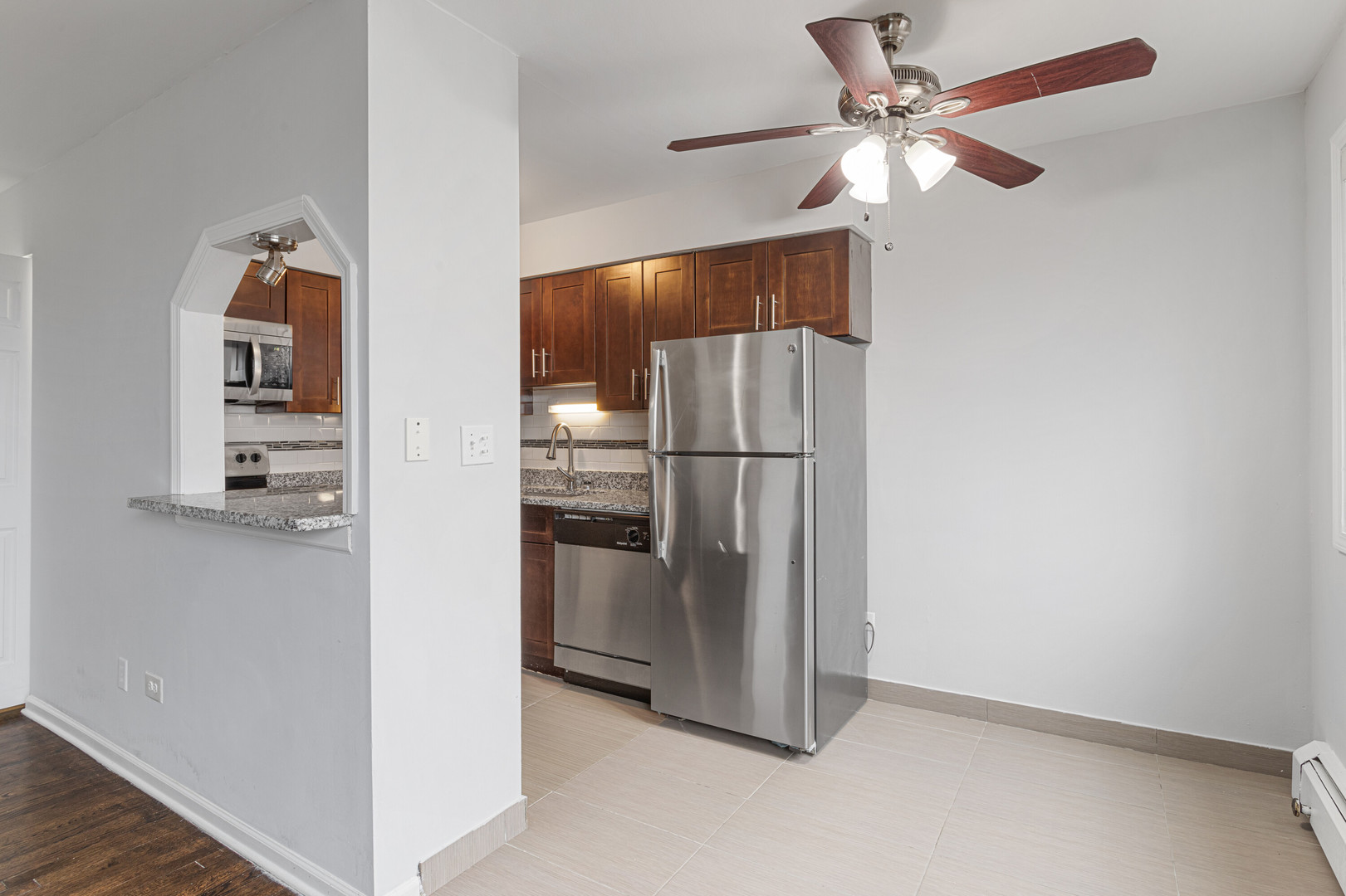 6001 N Kenmore Avenue Unit: 410