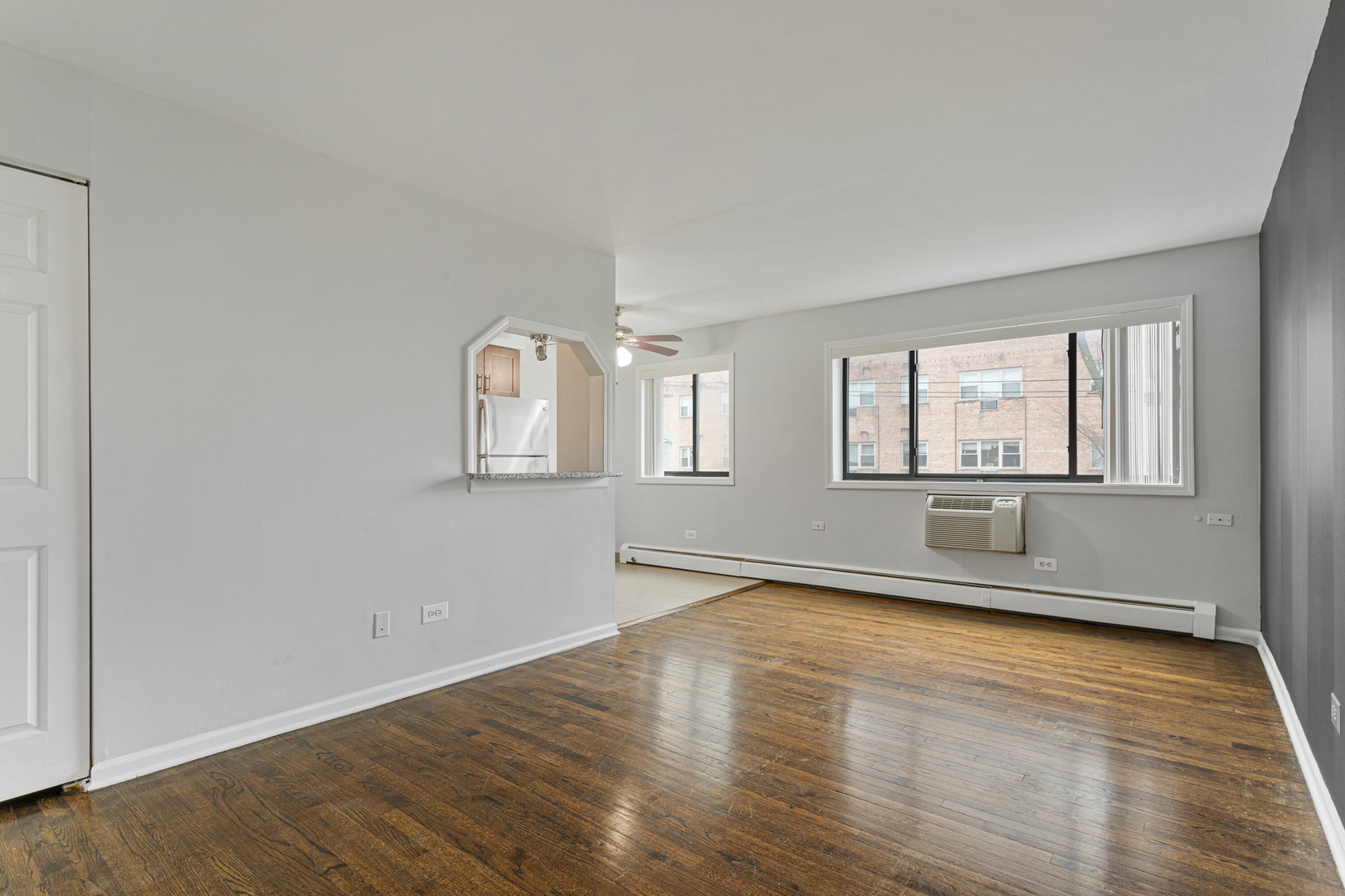 6001 N Kenmore Avenue Unit: 410