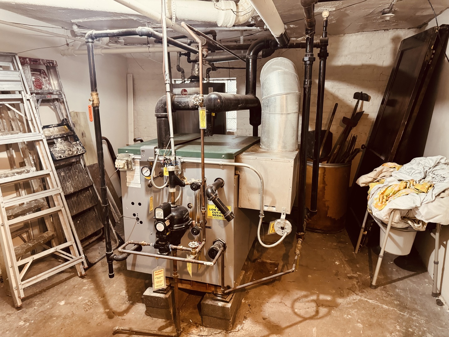 8808 S BLACKSTONE Avenue