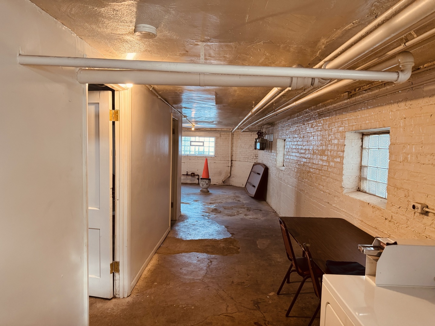 8808 S BLACKSTONE Avenue