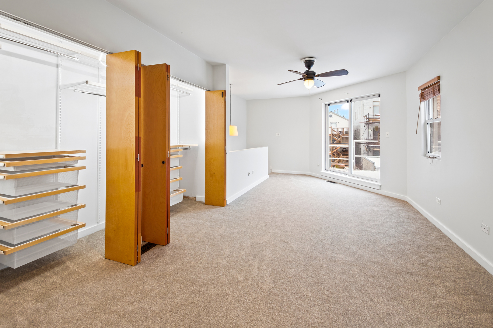 1060 N Hermitage Avenue Unit: 3