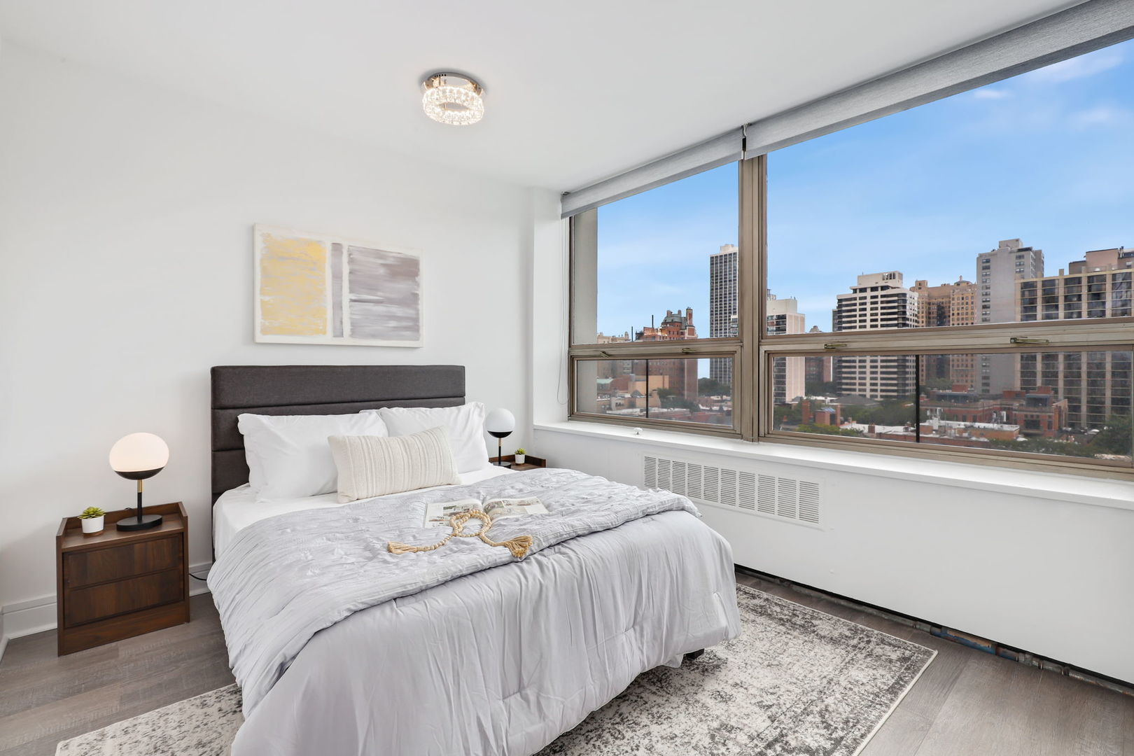 1455 N Sandburg Terrace Unit: 1006