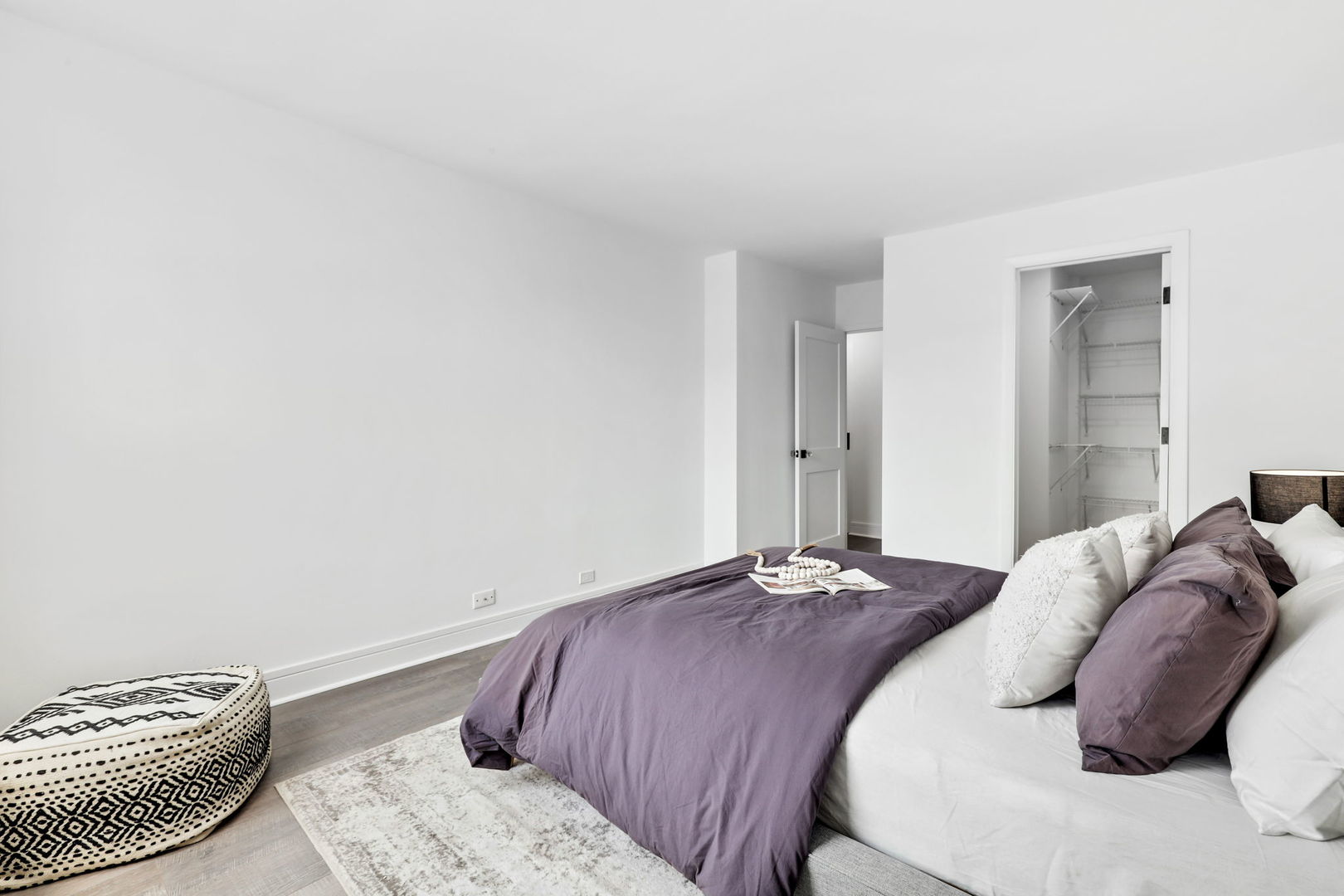 1455 N Sandburg Terrace Unit: 1006