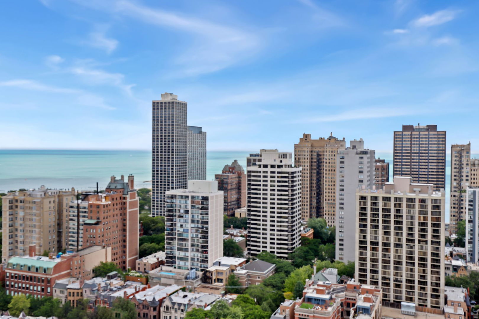 1455 N Sandburg Terrace Unit: 1006