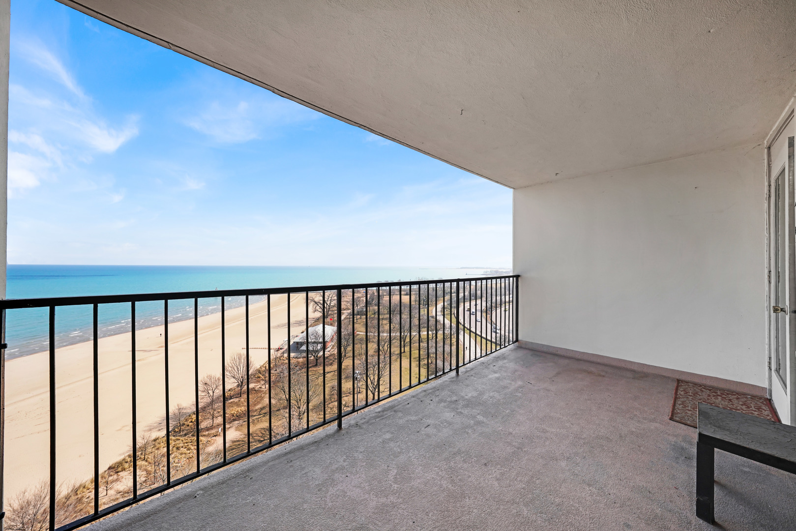 5733 N Sheridan Road Unit: 15C