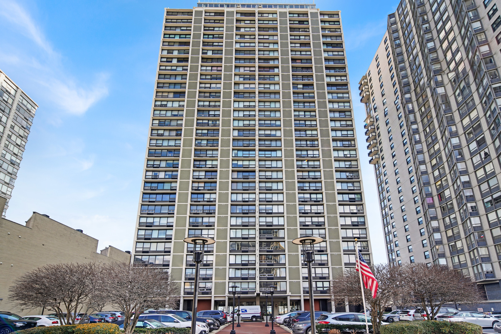 5733 N Sheridan Road Unit: 15C