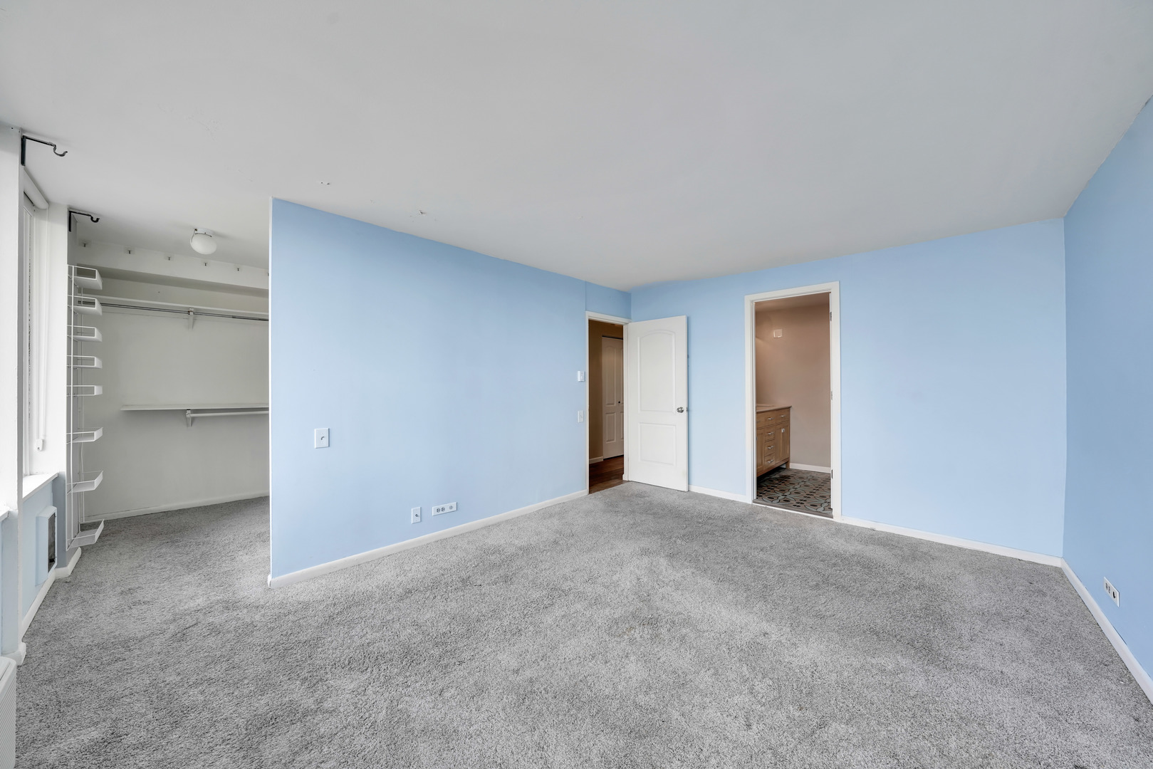 5733 N Sheridan Road Unit: 15C