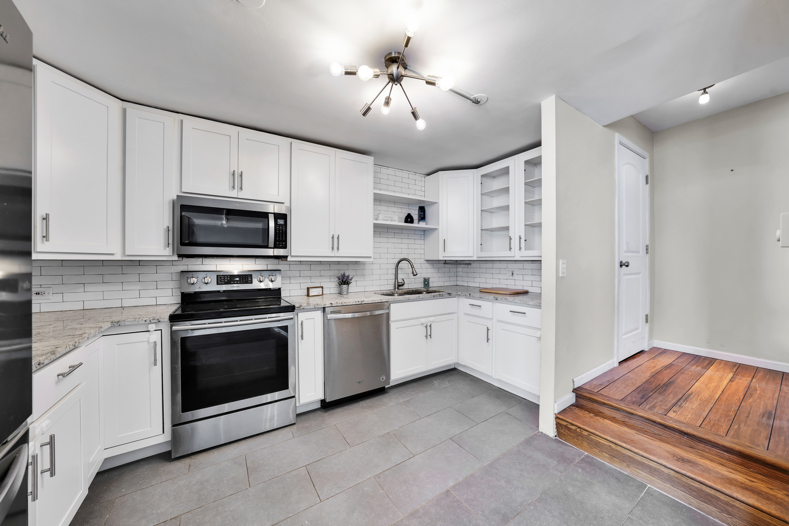5733 N Sheridan Road Unit: 15C
