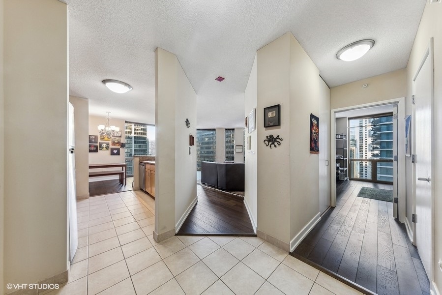 222 N COLUMBUS Drive Unit: 2808