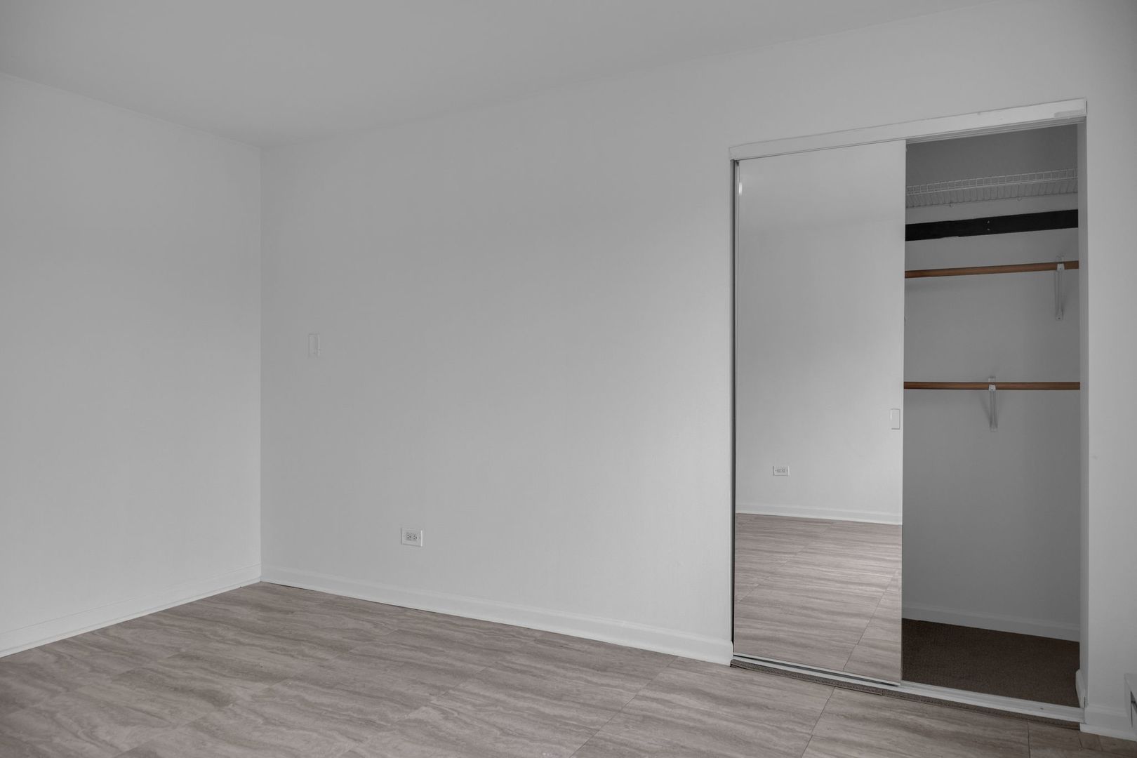 410 Crescent Boulevard Unit: 3B