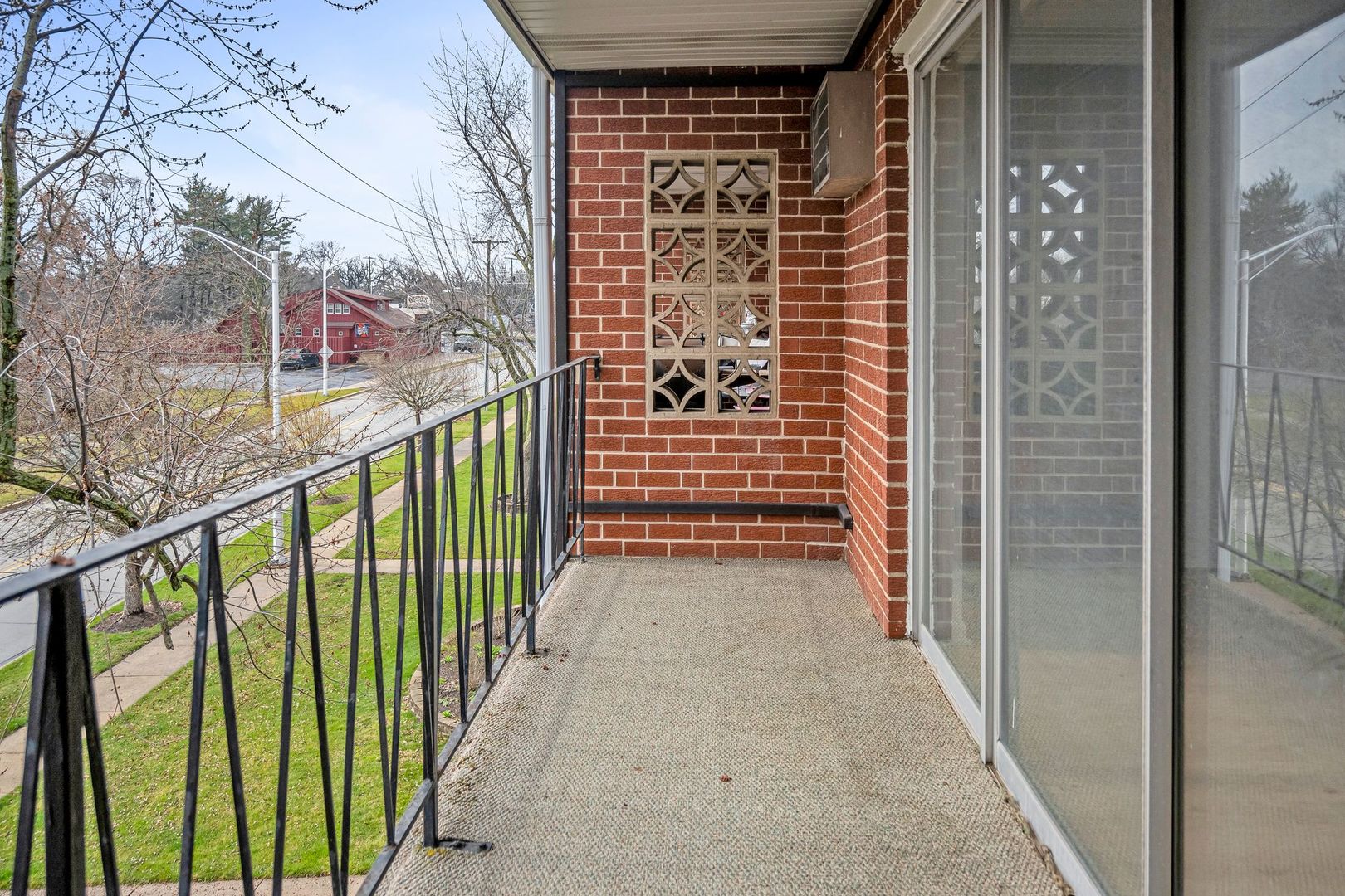 410 Crescent Boulevard Unit: 3B