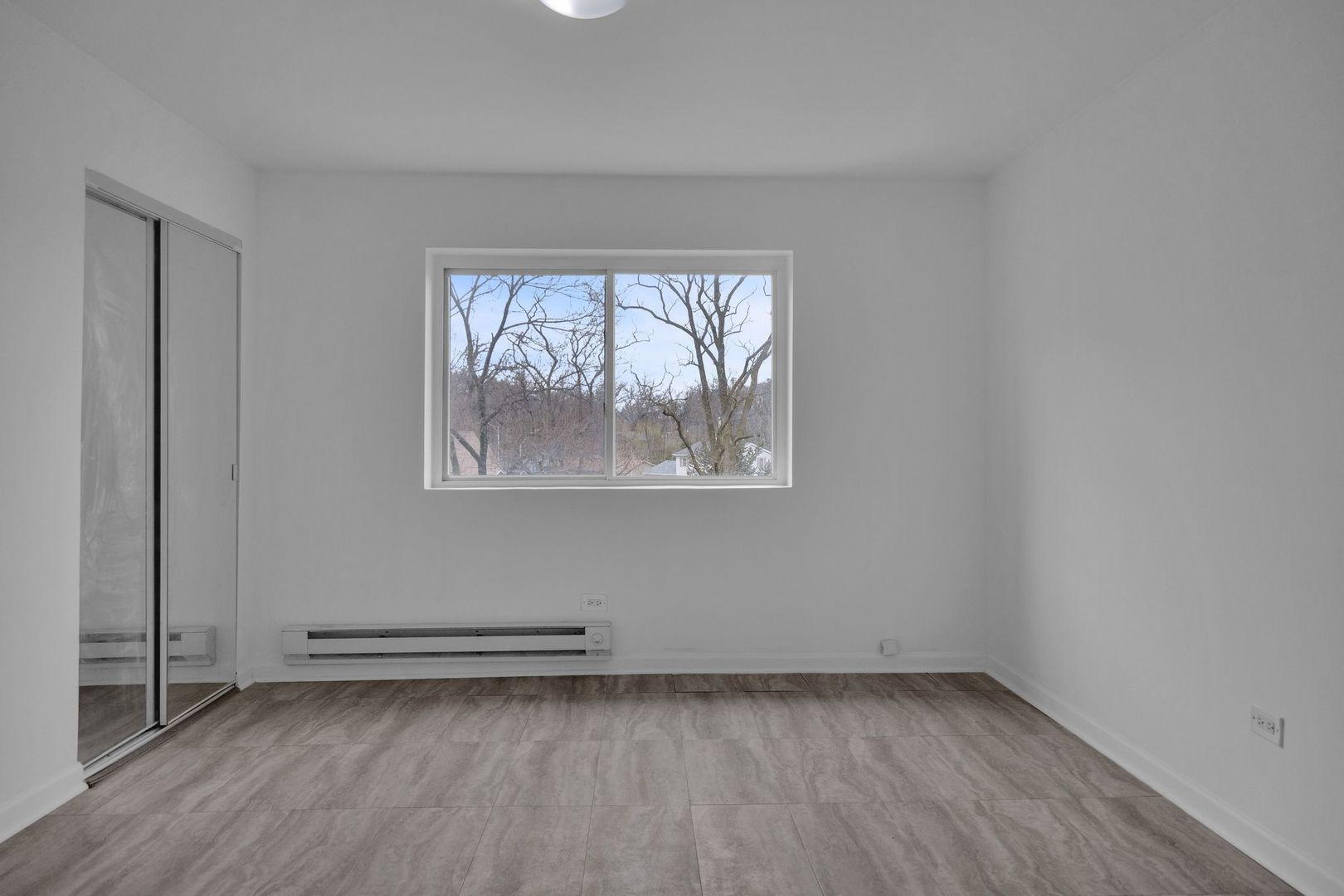 410 Crescent Boulevard Unit: 3B