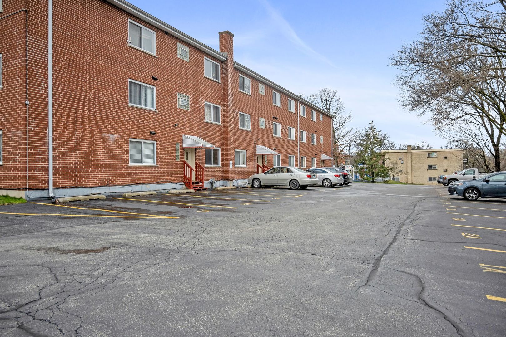 410 Crescent Boulevard Unit: 3B