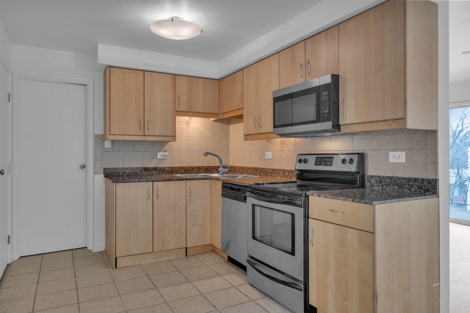 410 Crescent Boulevard Unit: 3B