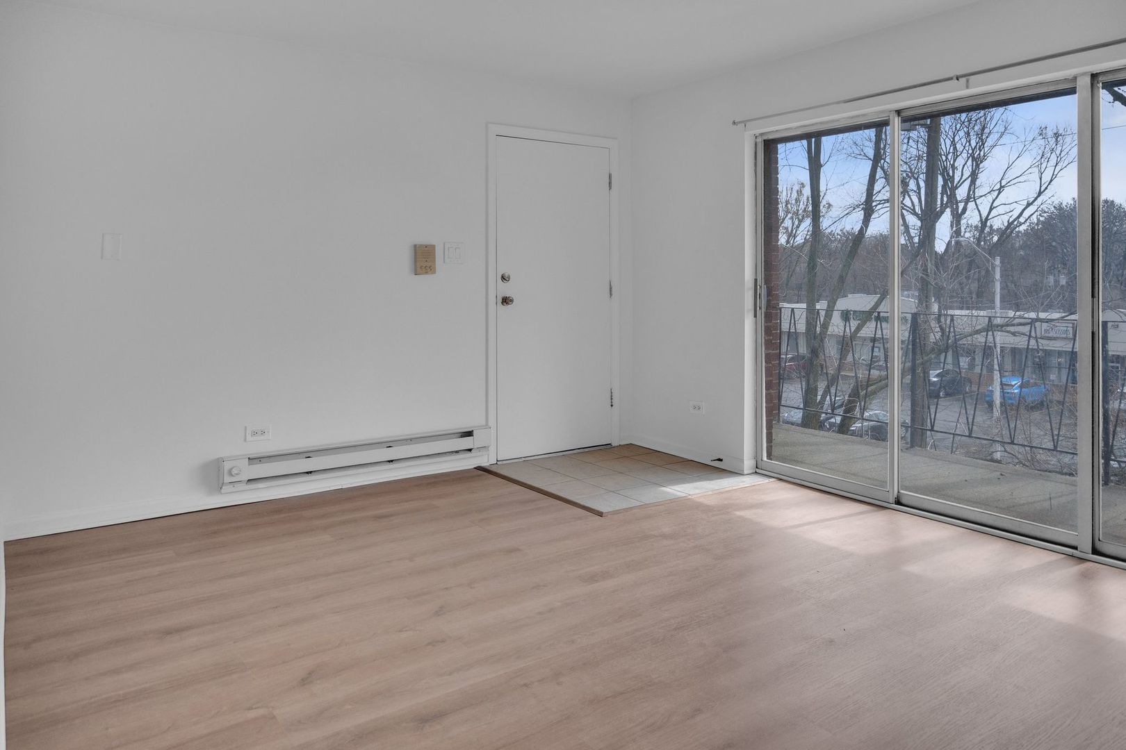 410 Crescent Boulevard Unit: 3B