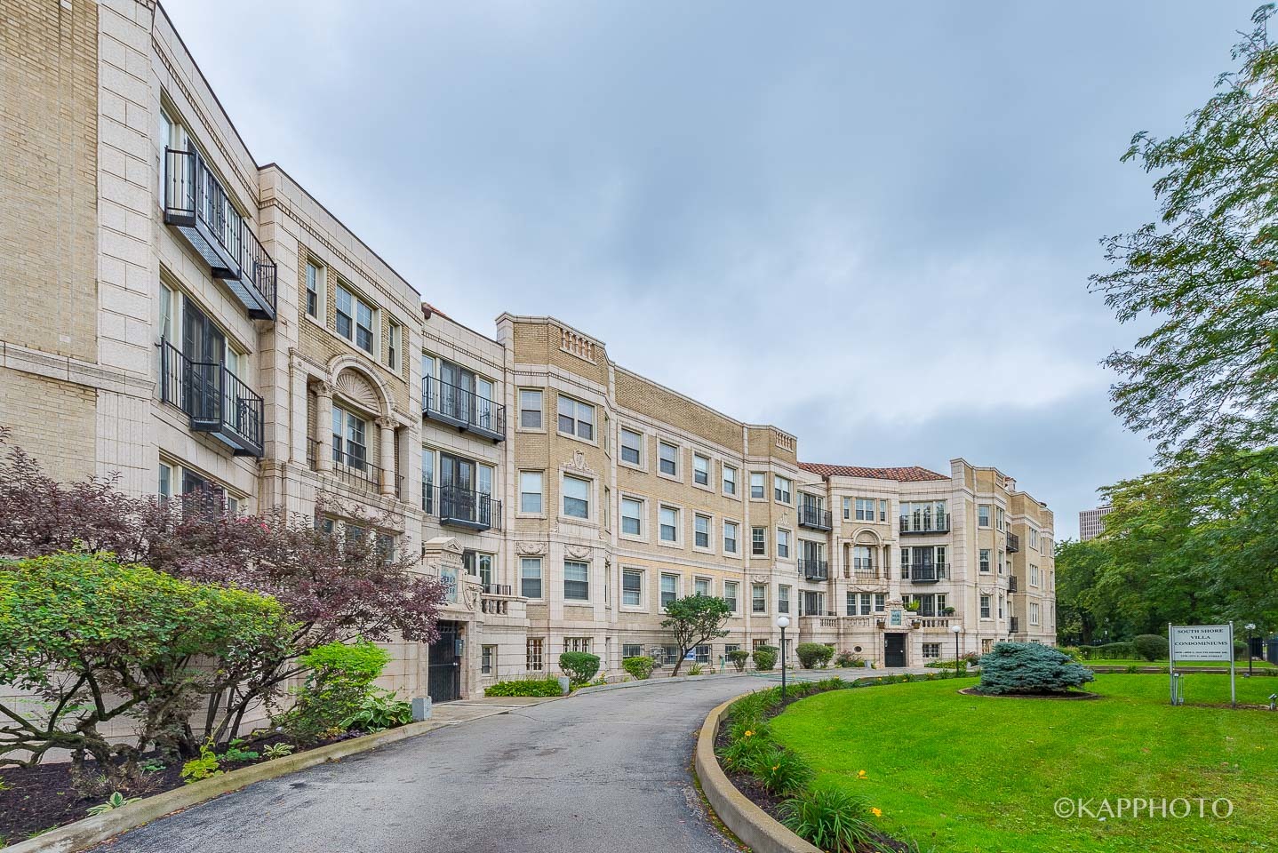 6832 S South Shore Drive Unit: 1