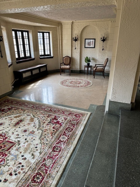 6832 S South Shore Drive Unit: 1